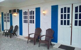 Bluecoco Baler Beach House